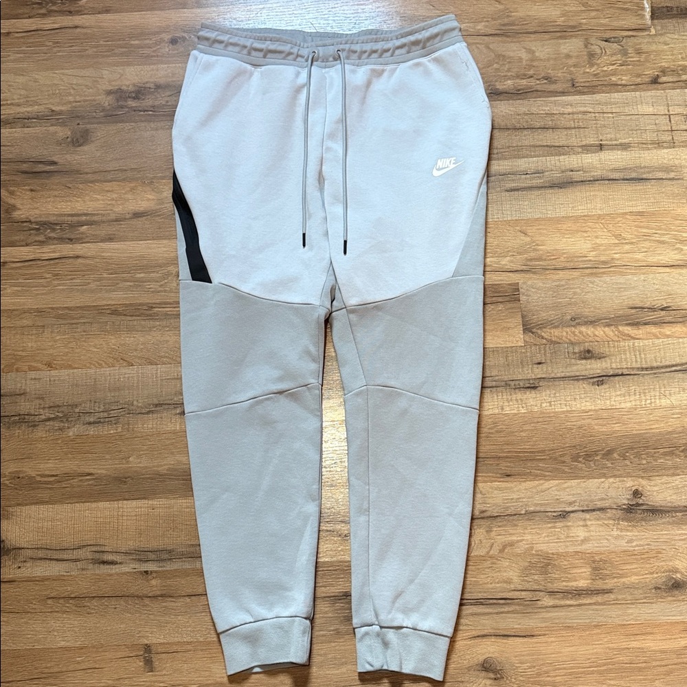 Nike Tech Fleece Two Tone Zip Up Hoodie Sweatshirt Joggers Matching Set - Picture 2 of 8